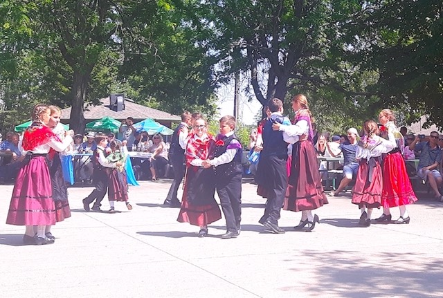 Planika and Mladi Glas Jr