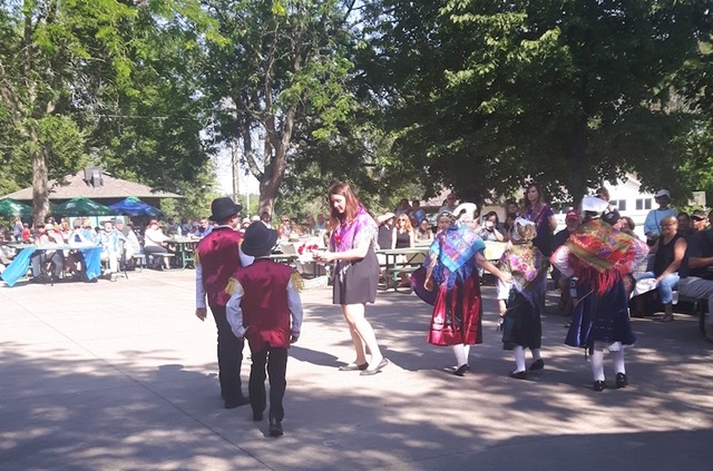 Plesati dance group1