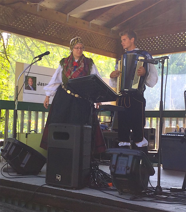 Ryan Mavec and Alena Ferkul