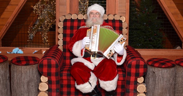 SantaButtonAkordion
